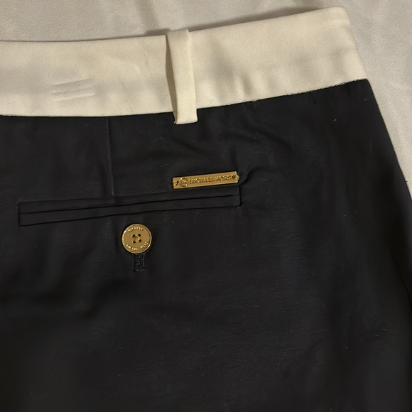 MICHAEL Michael Kors NWT women’s casual shorts black with white waist Size 10 - Picture 8 of 13